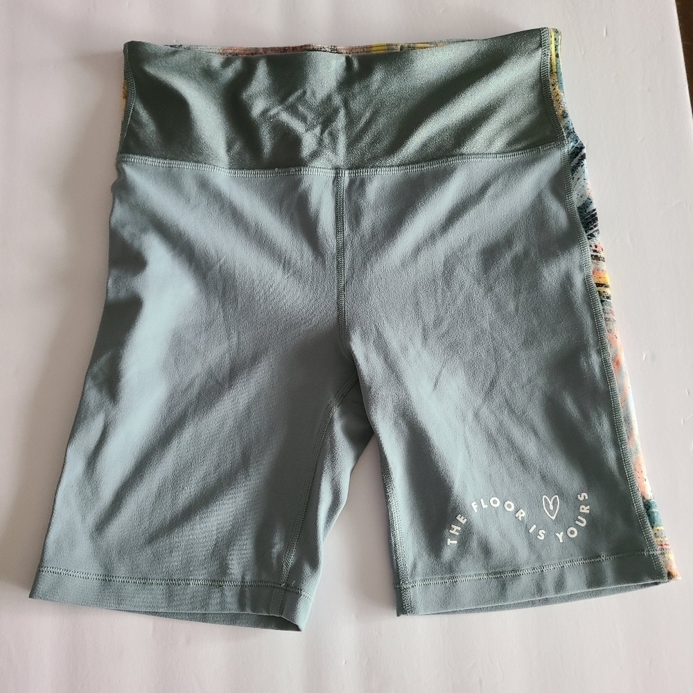 Athleta Simone Biles bike shorts girls sz.XL(14)